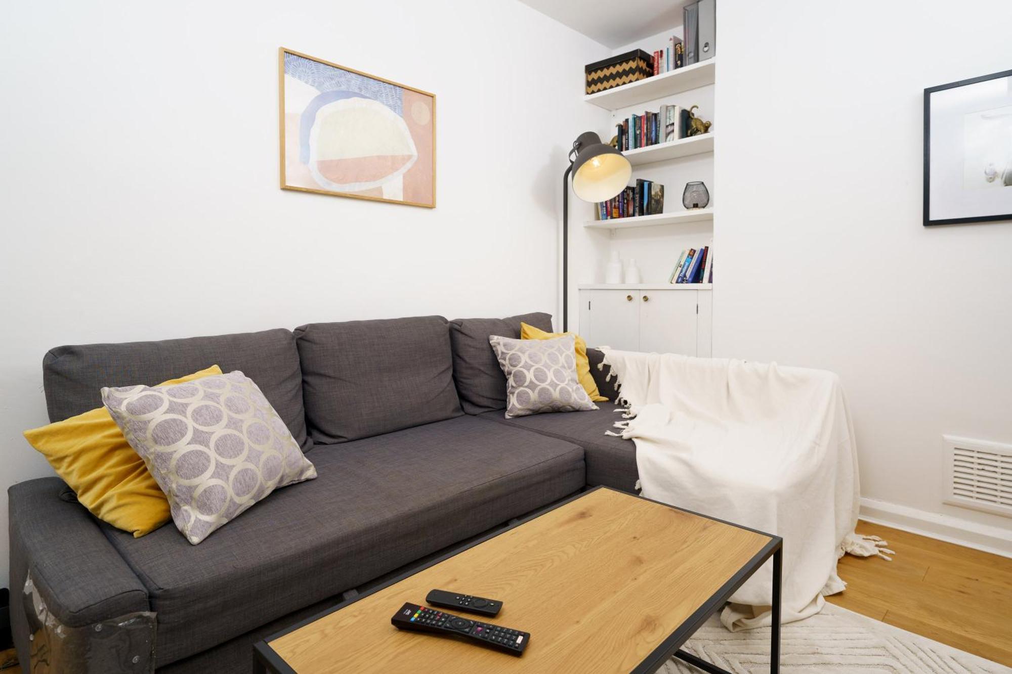 Lovely Apartment In Victoria Park Village Londyn Zewnętrze zdjęcie