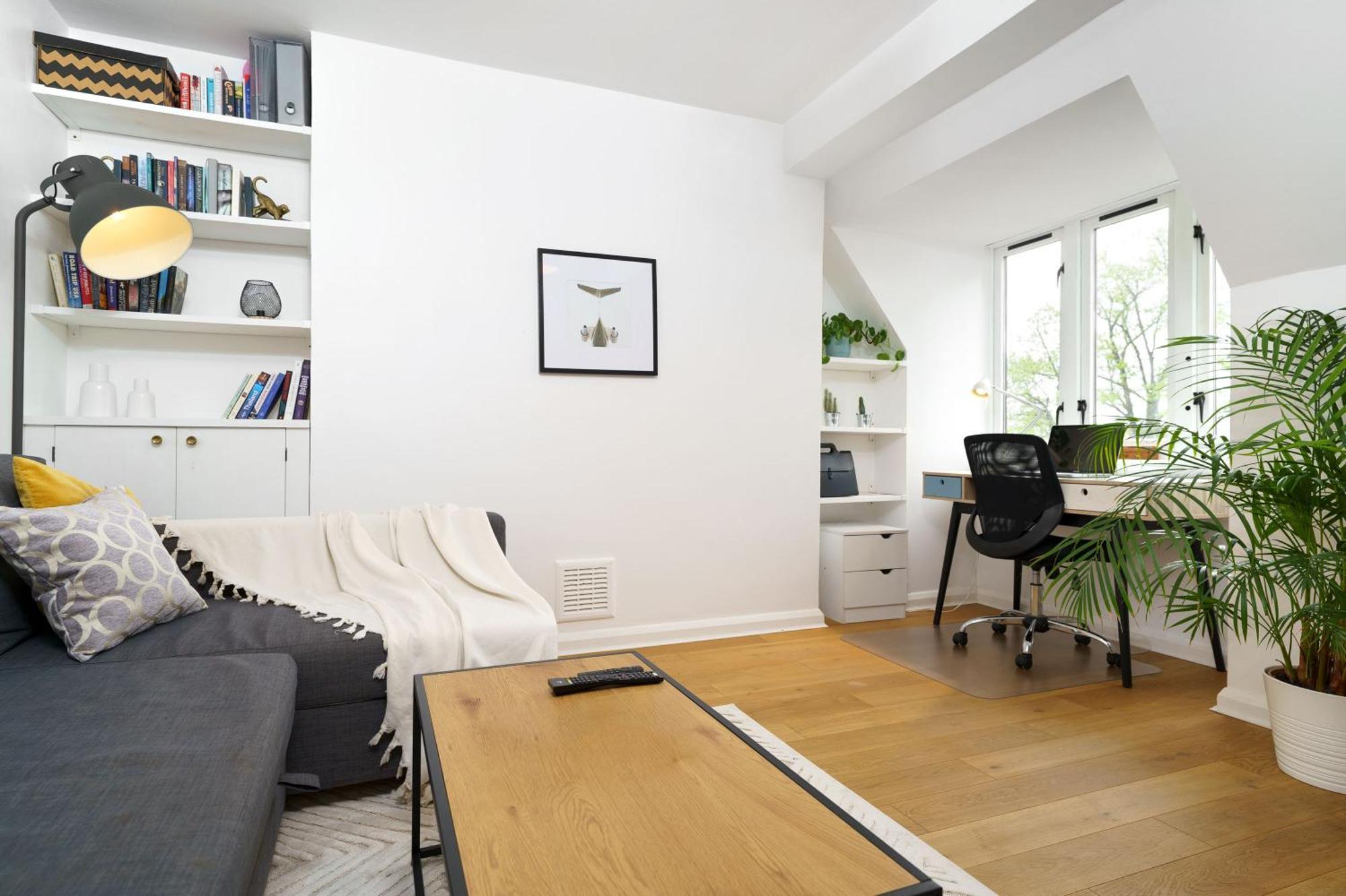 Lovely Apartment In Victoria Park Village Londyn Zewnętrze zdjęcie